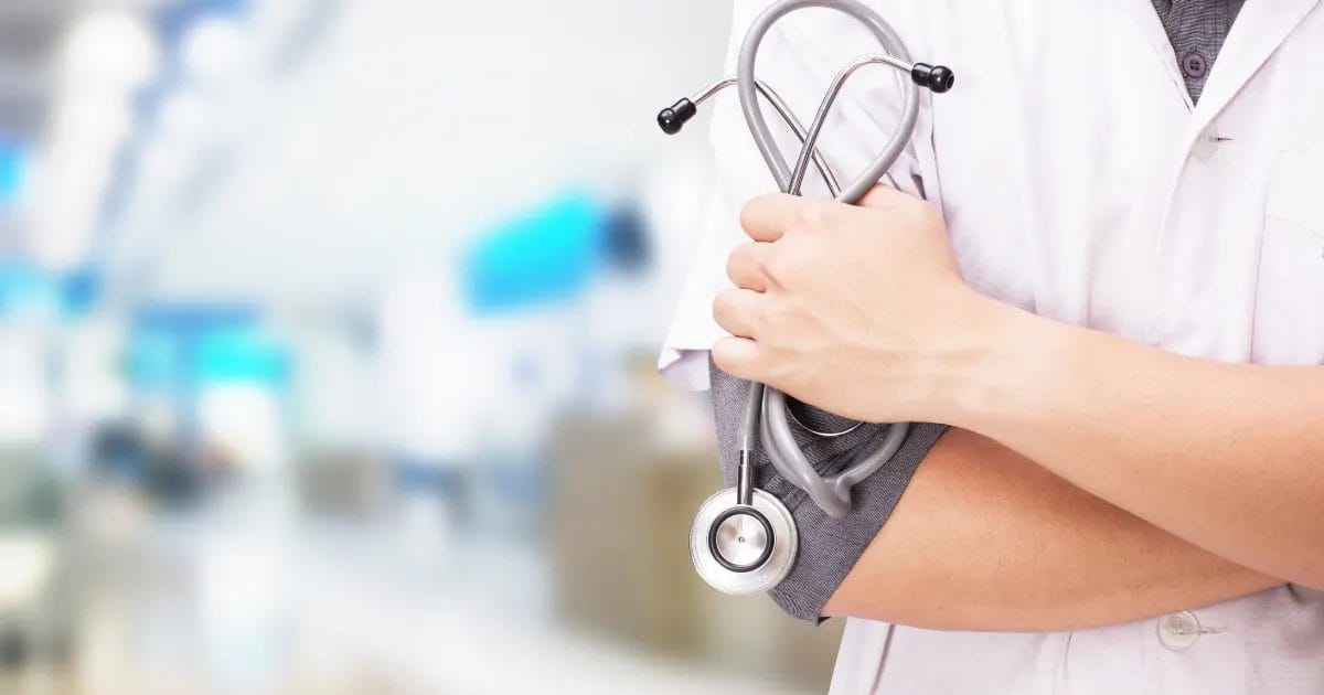 Symptoms of Aortic Aneurysm in Females