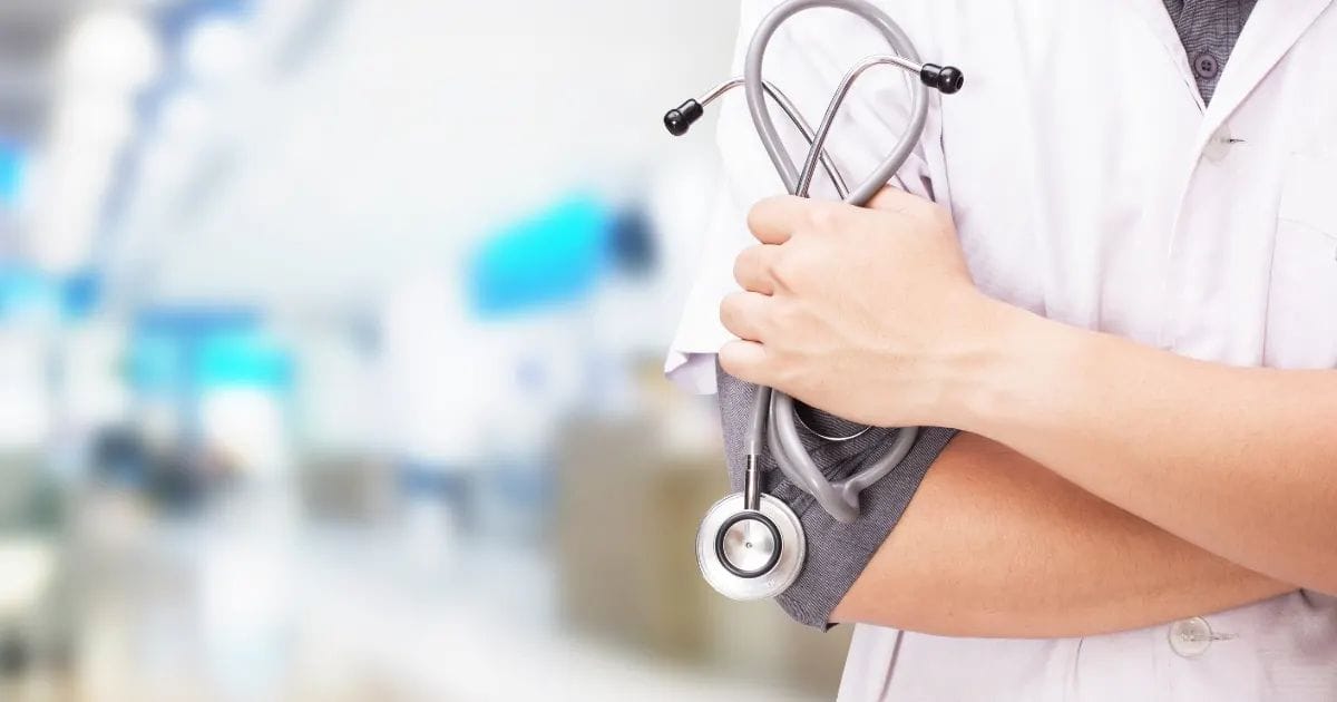 Symptoms of Aortic Aneurysm in Females